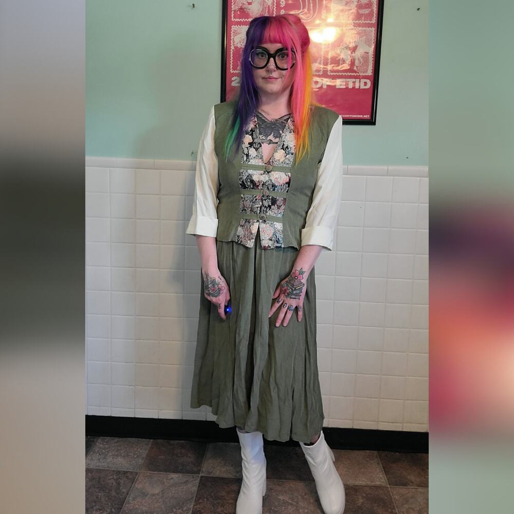 Vintage 80s Green Floral A Line Cottagecore Vest Look Midi Dress Grandmacore
